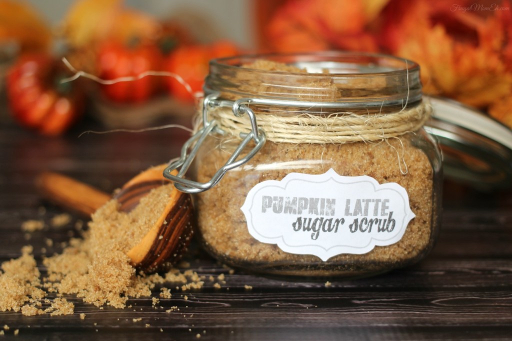 This Pumpkin Latte Sugar Scrub Recipe is a great way to bring in your fall beauty routine + get a Free Printable Label!