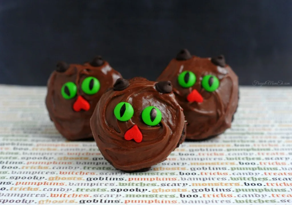 Halloween Kitty Cupcakes
