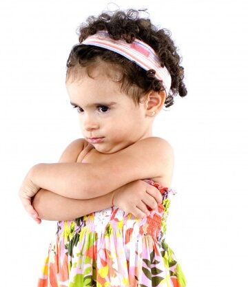 How to Handle a Strong-Willed Toddler with these great parenting tips!