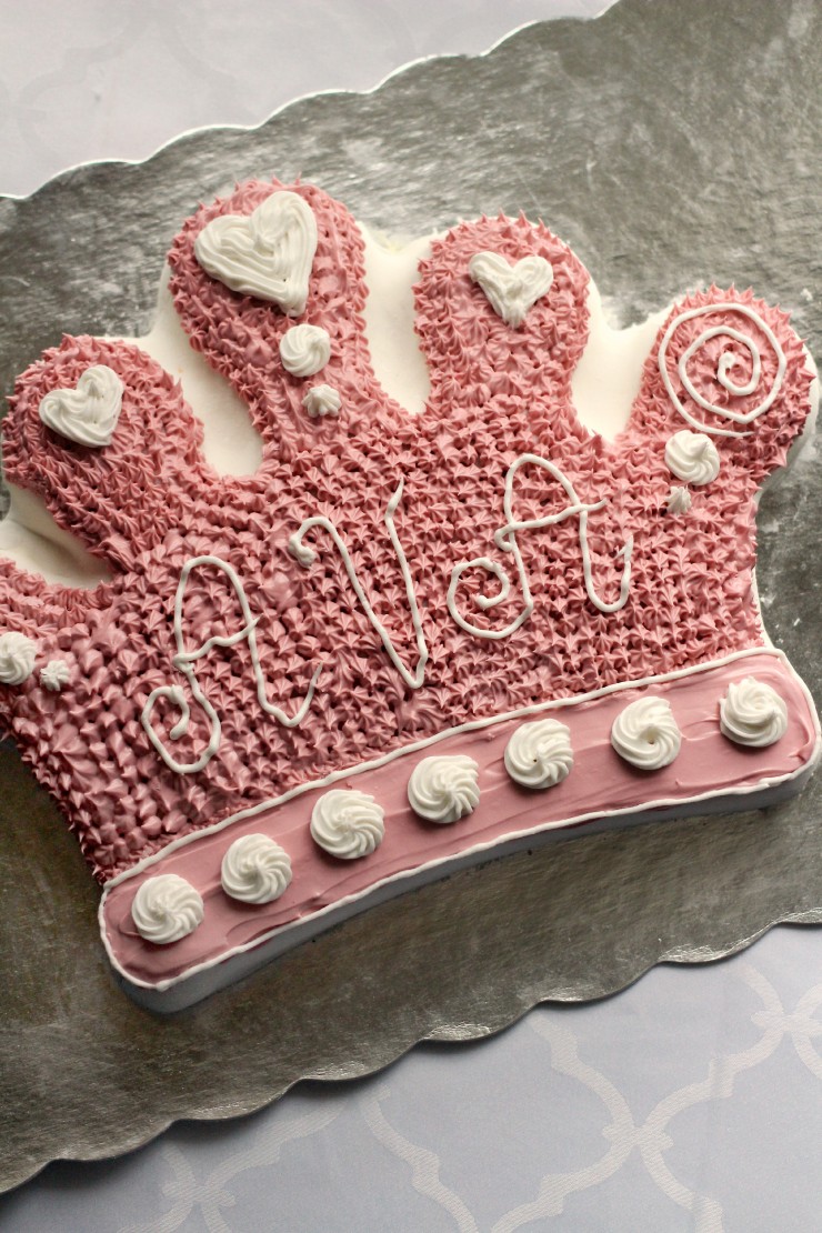  Princess Crown Cake Tutorial for your baby girl and her princess birthday party! 