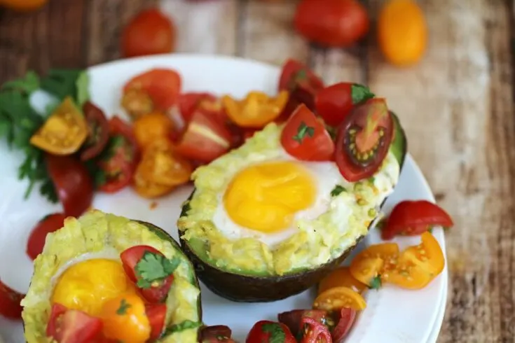 Mexican Grilled Avocado Eggs with Fresh Tomato Salsa
