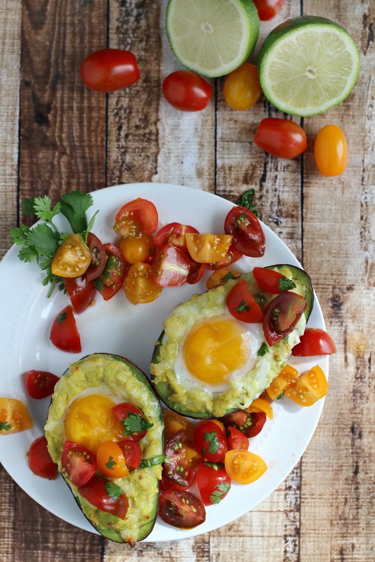 This recipe for Mexican Grilled Avocado Eggs with Fresh Tomato Salsa is the perfect summer meal!