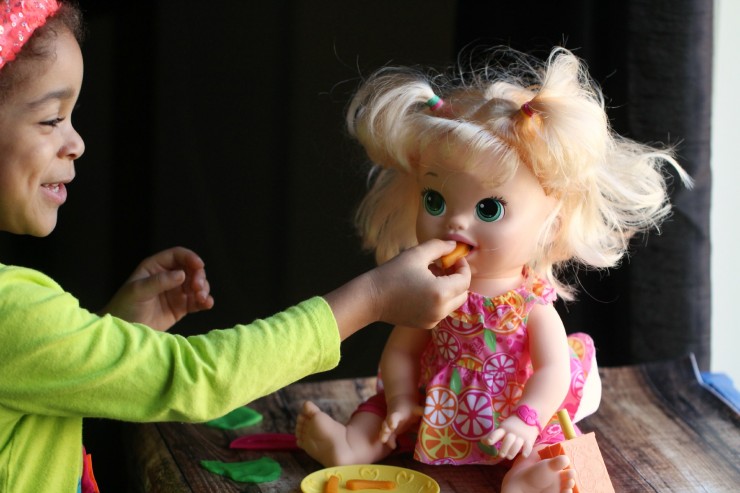 Baby Alive Super Snacks Snackin' Sara Doll #FMEGifts2015