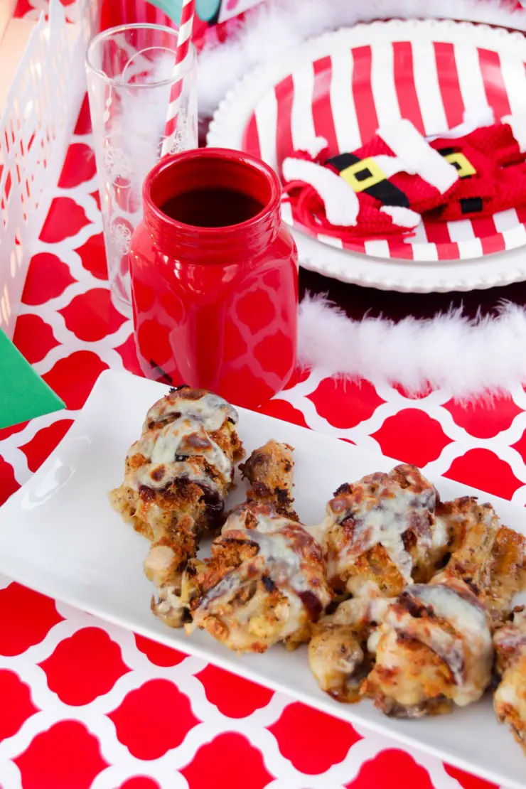 Kids want to feel included and this Christmas Table Setting is a great way to make kids feel special, with their very own Christmas Table! Try Serving Crispy Chicken with Provolone! 