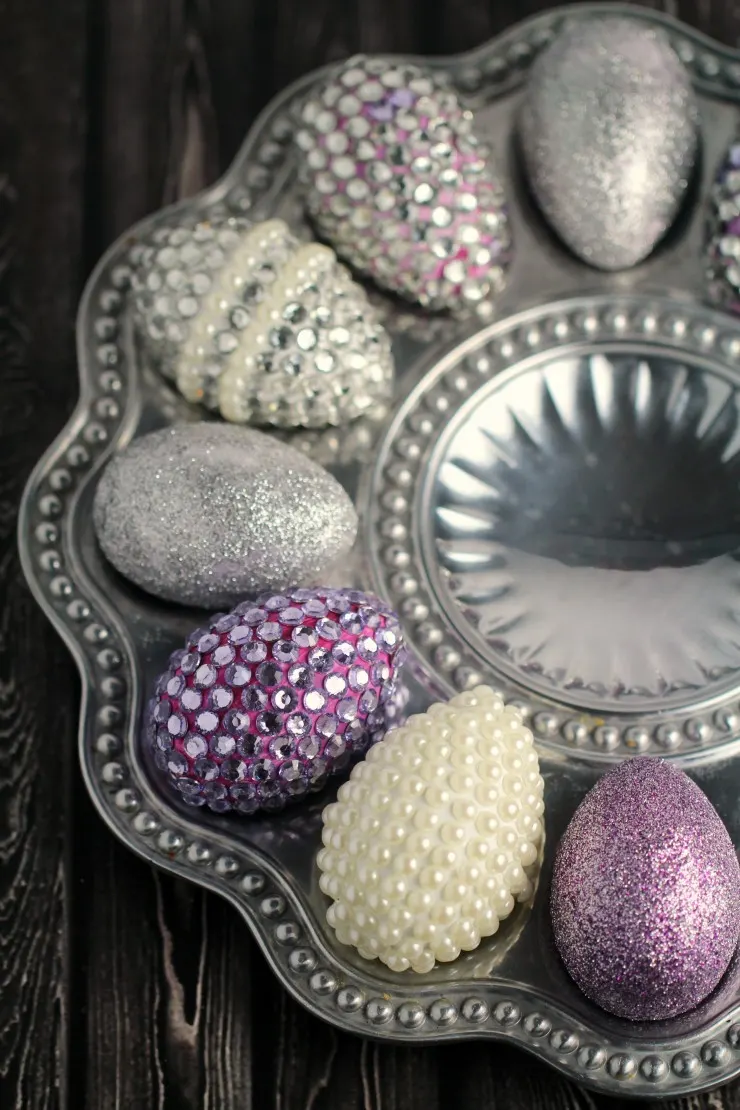 These Blinged Out Easter Eggs in Silver and Purple are almost Royal. They certainly add a touch of fun to any Easter decor!