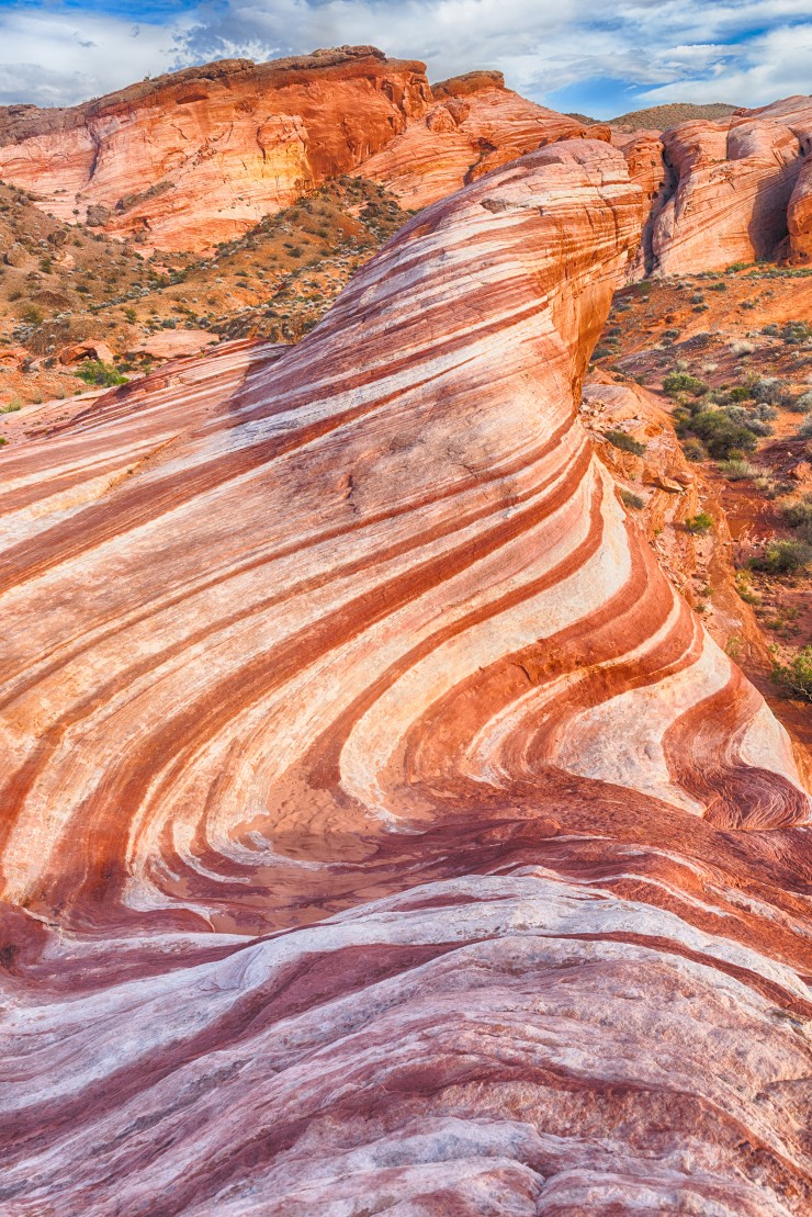 Fire Wave Rock in the Valley of Fire, Nevada - Nevada is filled with things to do and see from the iconic Hoover Dam to the famous Las Vegas Strip. Here are 7 of the best attractions in Nevada.