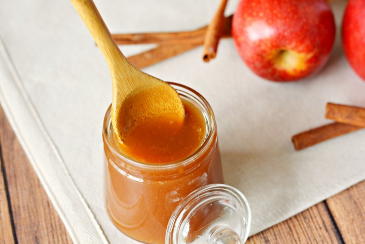 This Apple Cinnamon Syrup is fabulous poured over pancakes, waffles, cheesecakes and ice cream. It's a sweet autumn treat that is super versatile as a syrup and sauce. 