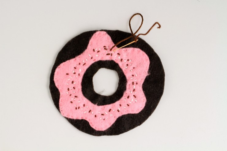 handmade-toy-donuts-2
