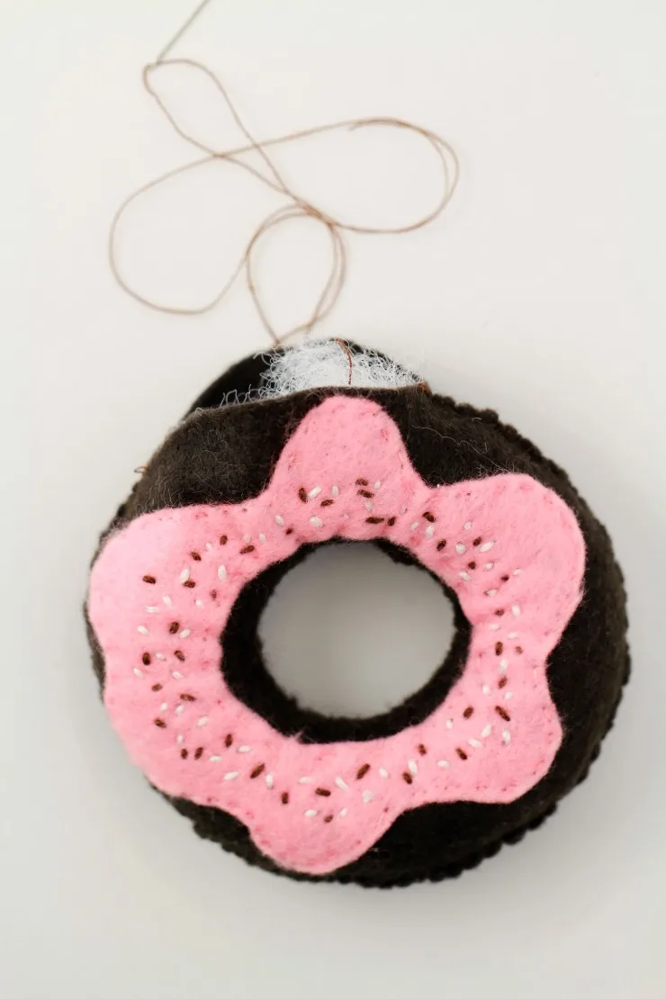 handmade-toy-donuts-4