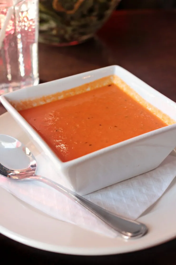 roasted-red-pepper-soup