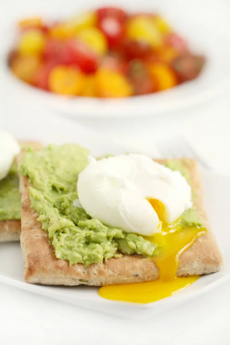 Looking for a power snack or breakfast option? Check out this unexpectedly delicious recipe for Avocado & Egg Toast - packed with whole grains and the goodness of fresh egg and avocado. This easy snack will get you through the day!