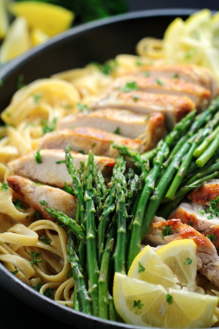 This recipe for Lemon Chicken & Asparagus Pasta is an easy one-pot dinner that comes together in about 30 minutes from start to finish. Tender asparagus and a creamy lemon garlic sauce come together for a delightful family meal.