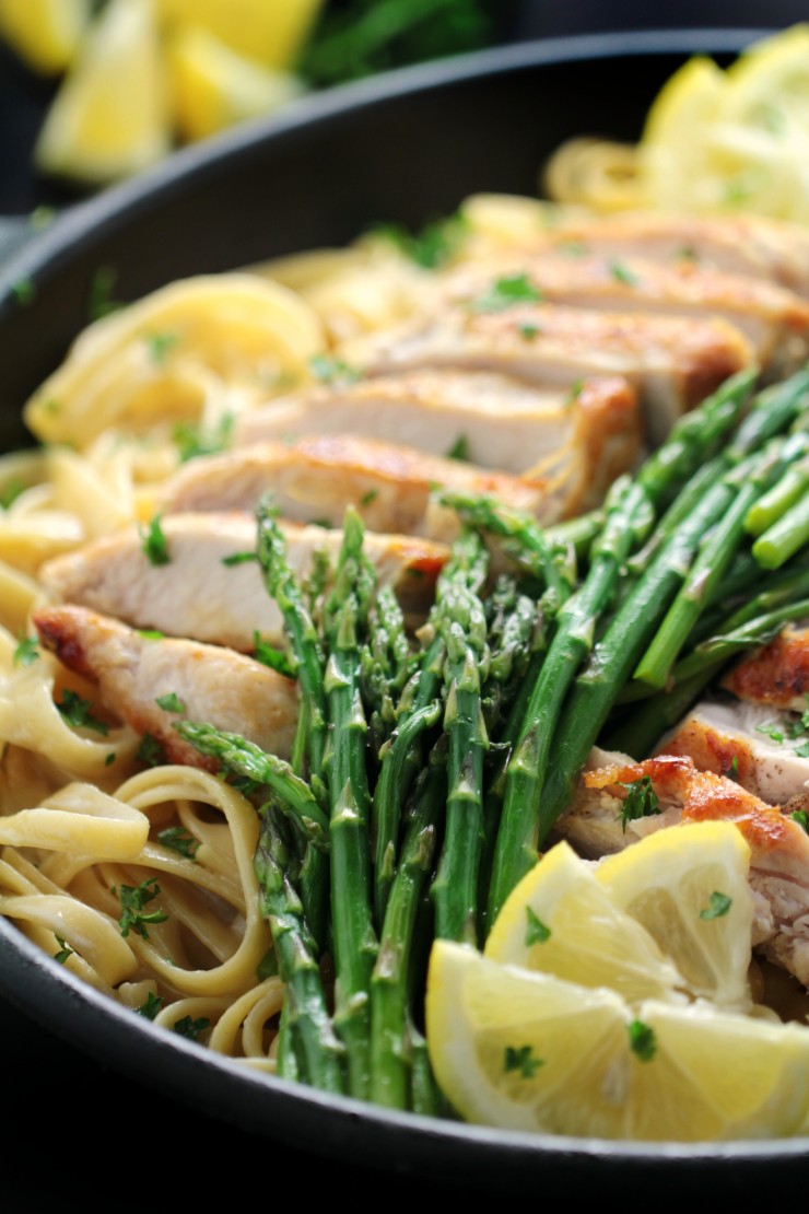 This recipe for Lemon Chicken & Asparagus Pasta is an easy one-pot dinner that comes together in about 30 minutes from start to finish. Tender asparagus and a creamy lemon garlic sauce come together for a delightful family meal.