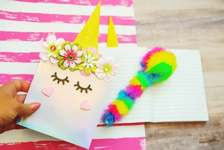 This DIY Unicorn Notebook is a fun project for kids to personalize their own notebooks in a really cute way. 