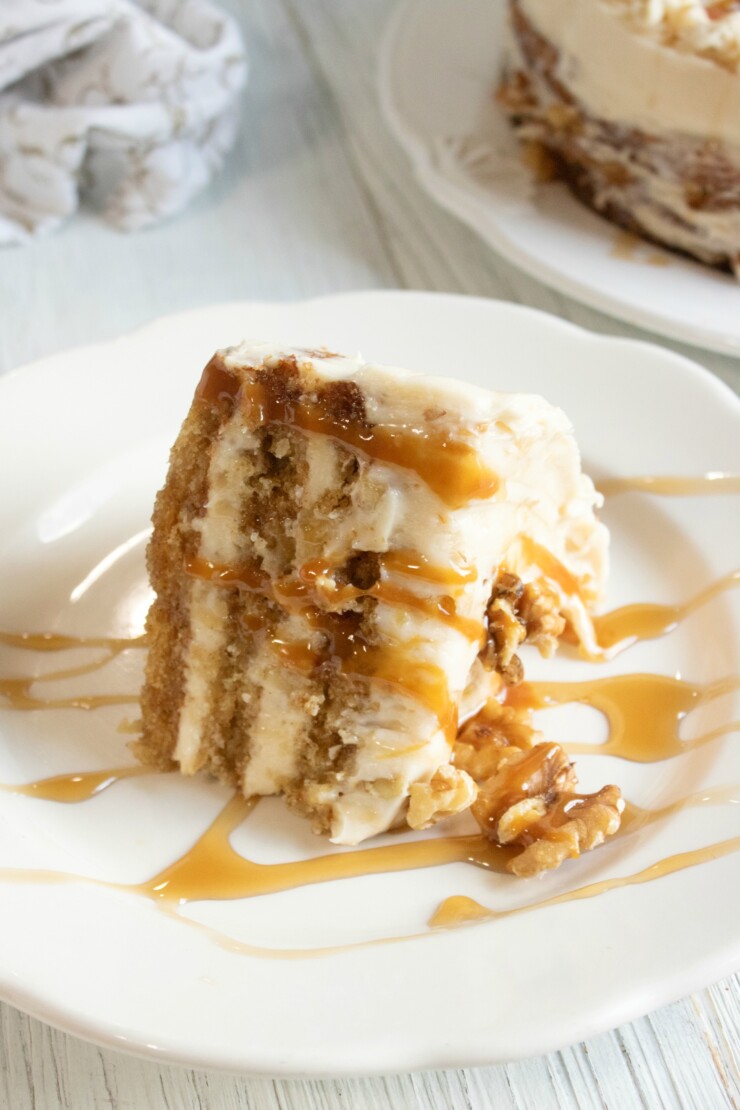 This Apple Torte with Maple Walnut Cream Cheese Filling is a delicious fall cake - sure to delight with its warm flavours!
