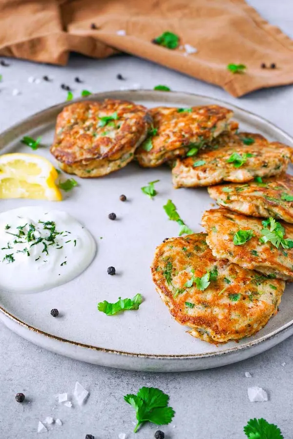 These gluten-free keto salmon cakes are juicy and with tons of flavour from fresh salmon, cilantro, and gentle heat from the chipotle pepper. It’s a delicious and healthy keto dinner idea that can feed a whole family.