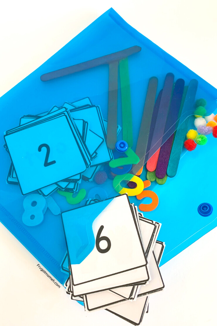    Make this fun number sense busy bag for your preschool or kindergarten aged kids to help them practice counting and numbers! Great for quiet time or centres! Free printable number cards are included in the tutorial!