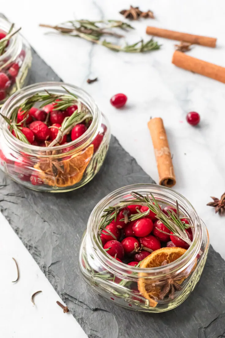 Holiday Slow Cooker Potpourri In A Jar