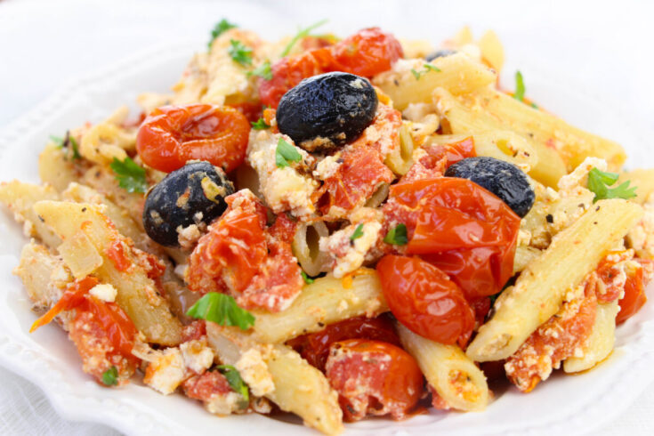 Baked Feta Pasta with Cherry Tomatoes