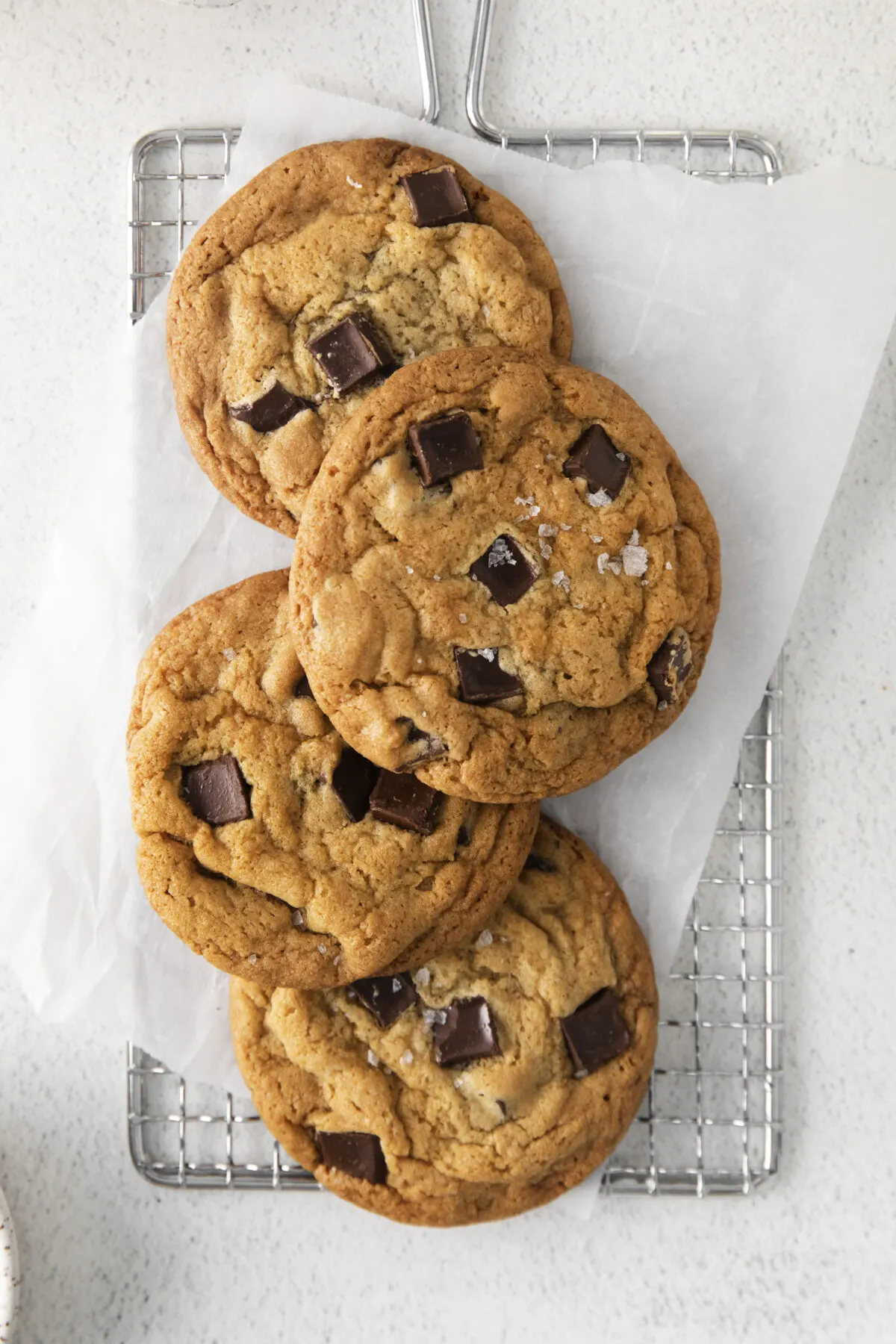 Love chocolate chip cookies? This salted tahini chocolate chip cookies recipe is a must-try for a unique and flavourful twist on the classic!