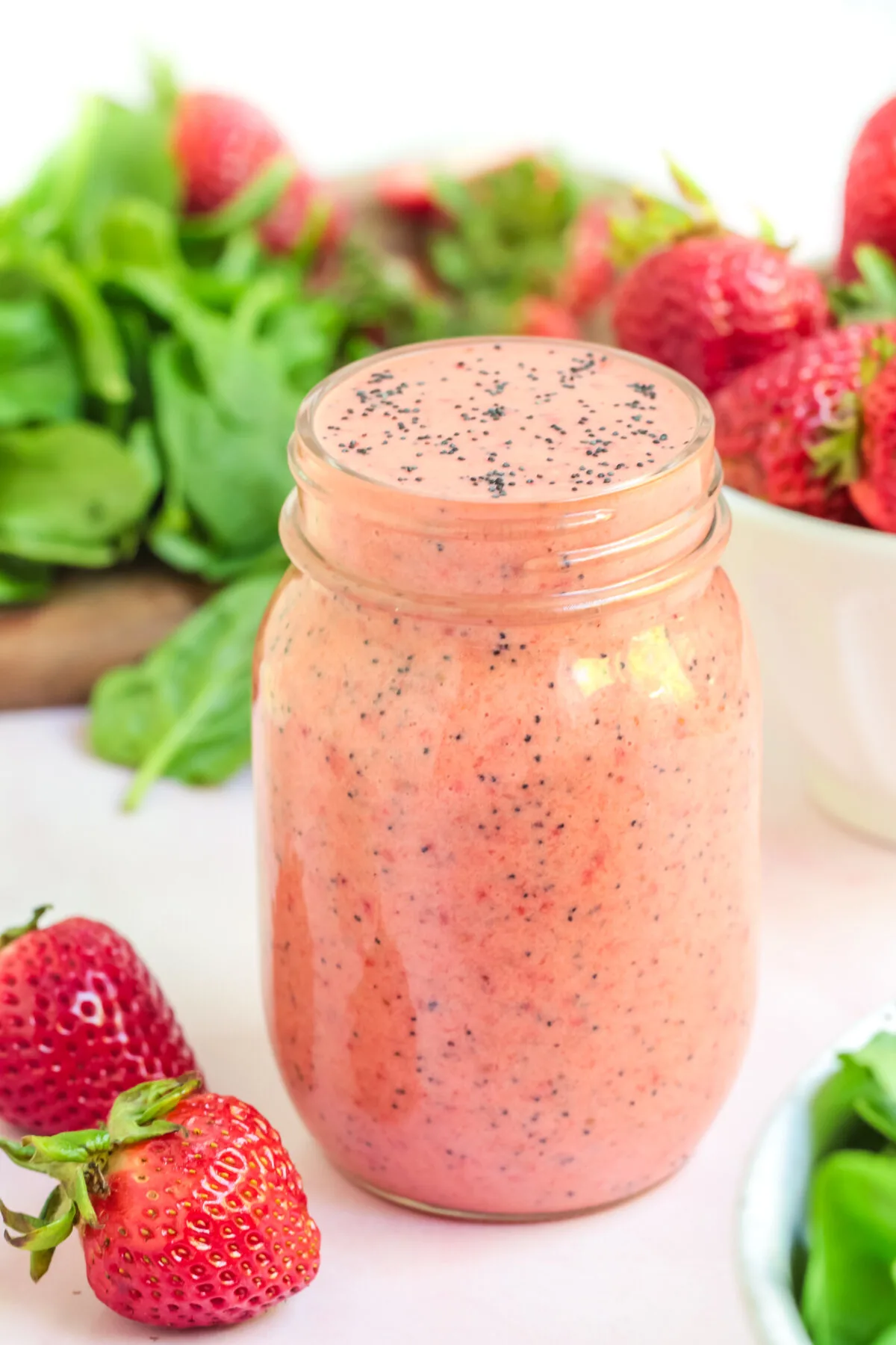 A quick, easy and tasty recipe for strawberry poppy seed salad dressing! Great full-bodied flavours that mix well with your favourite greens.