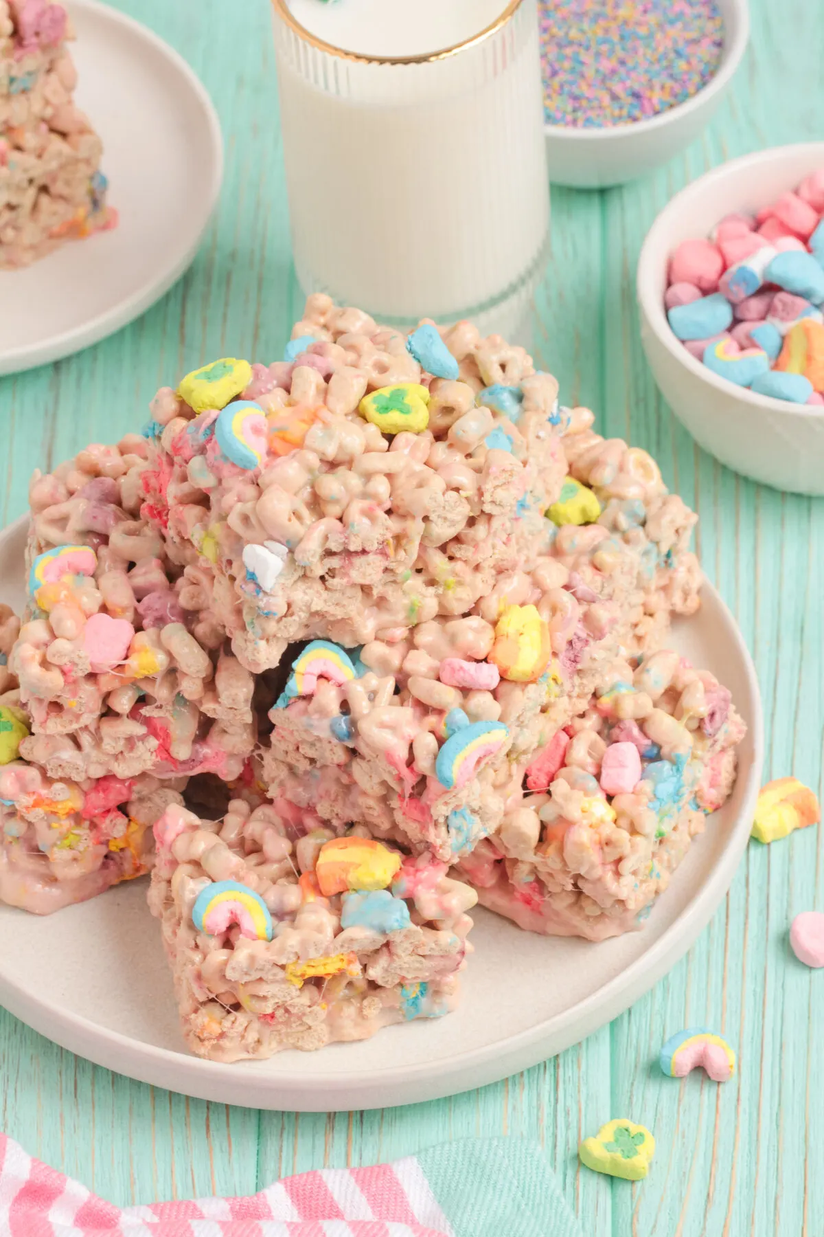 Turn your favourite cereal into a tasty snack with this easy Lucky charms treats recipe. Perfect for St. Patrick’s Day or any day of the year!