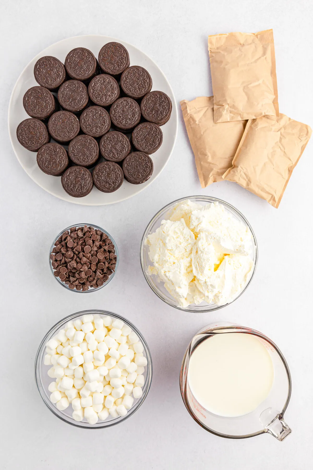 Ingredients for Oreo Fluff Salad
