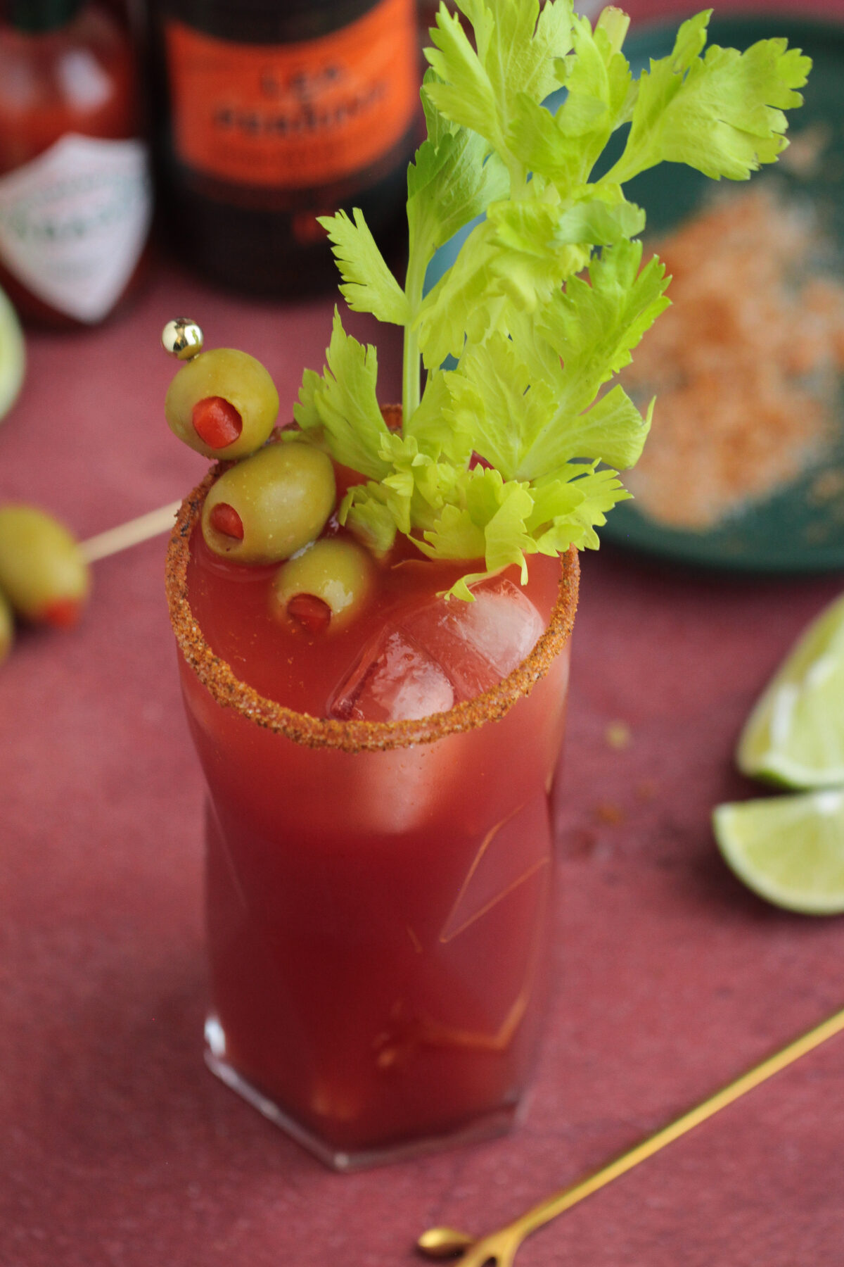 Make an unbeatable classic Canadian Caesar cocktail that will set your next brunch or dinner party apart with this authentic recipe.