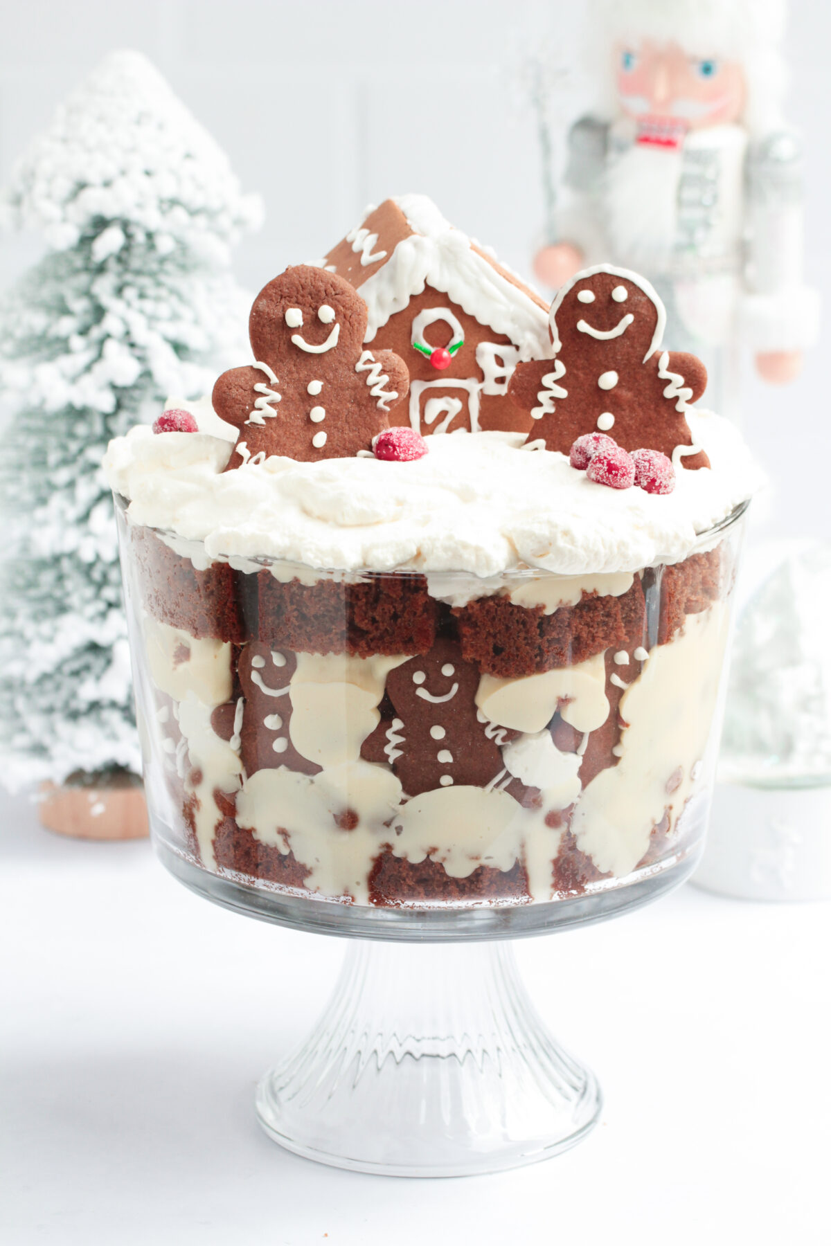 Wow your Christmas guests with an unforgettable dessert and make our delicious gingerbread trifle recipe featuring a homemade custard.