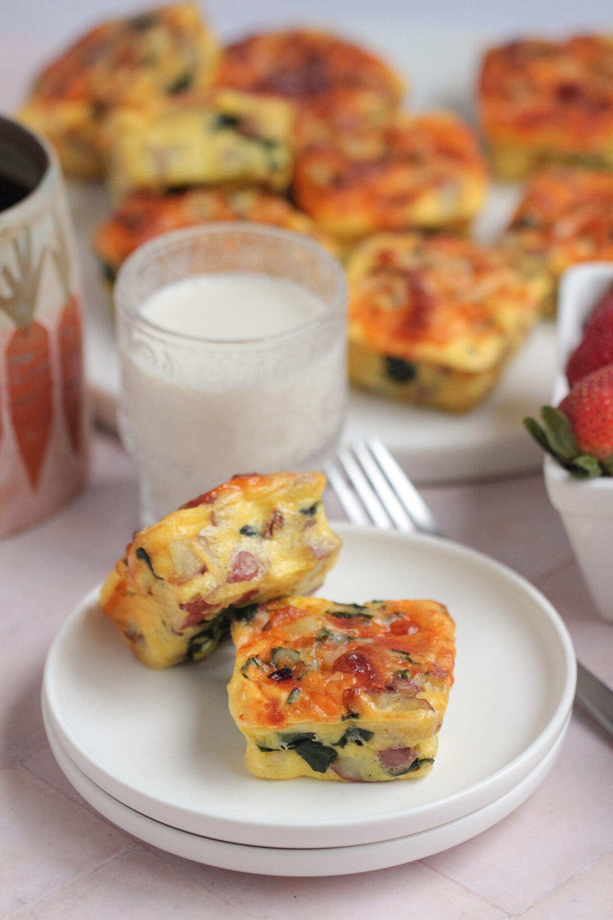 Master irresistibly cheesy and comforting Potato, Cheddar & Chive Bakes with our easy Starbucks inspired recipe for breakfast on the go!