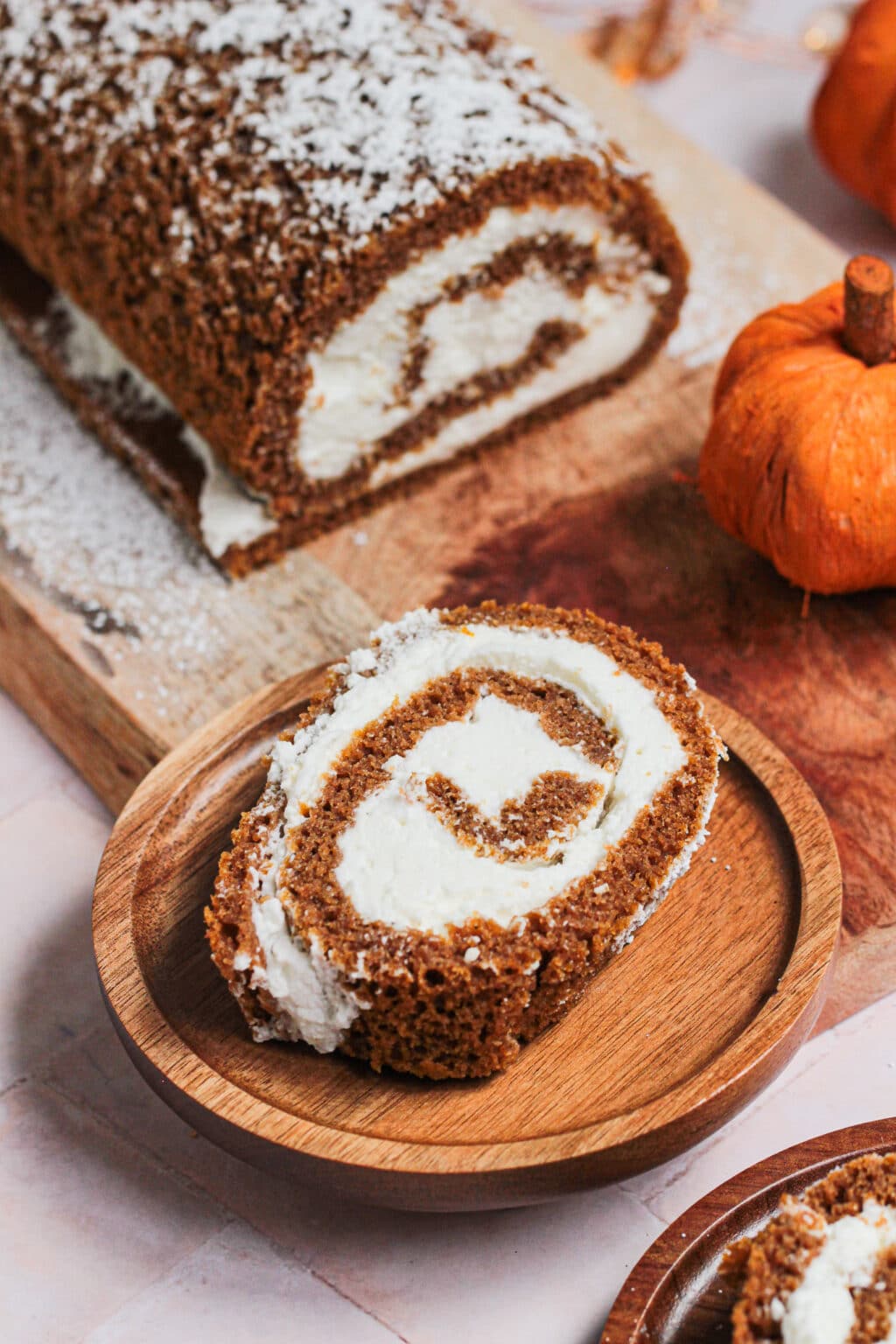 Thanksgiving Cake Rool Pumpkin Cake Roll - Frugal Mom Eh!